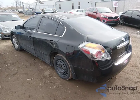 2010 Nissan Altima 2.5 S z USA, uszkodzony, nr VIN 1N4AL2AP8AN523005